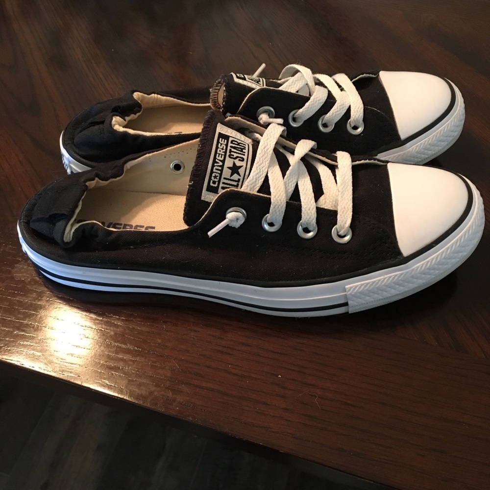 Black and White Shoreline Converse Slip-On’s